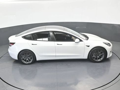 Used 2021 Tesla Model 3 Standard Range Plus image 51