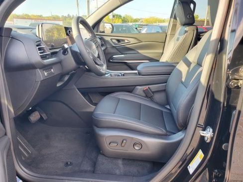New 2026 Chevrolet Traverse LT w/ Driver Confidence Package image 8