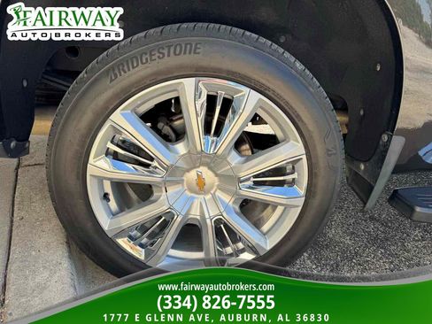 Used 2021 Chevrolet Silverado 1500 LTZ w/ LTZ Convenience Package II AWD/4WD image 34