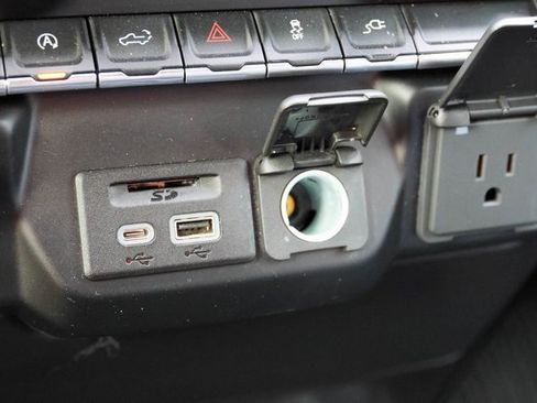 Used 2021 Chevrolet Silverado 1500 LT w/ Texas Edition Plus image 22