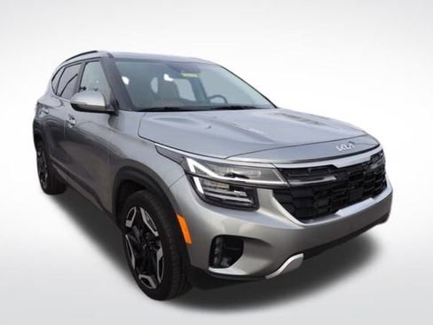 Certified 2024 Kia Seltos SX w/ SX Sunroof Package image 4