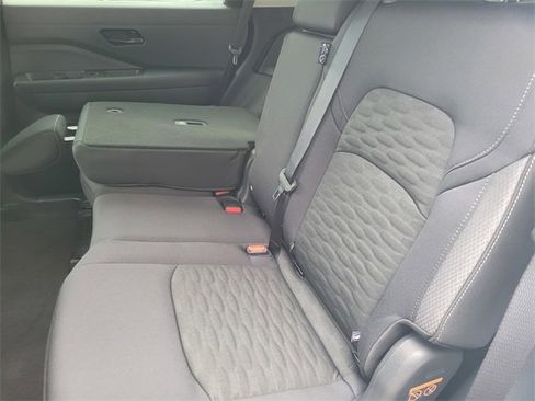 New 2025 Nissan Pathfinder S image 9