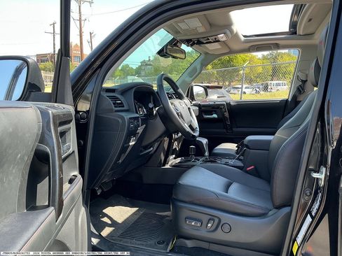 Used 2024 Toyota 4Runner TRD Off-Road Premium w/ Moonroof Package AWD/4WD image 8