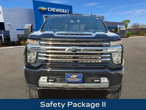 Used 2022 Chevrolet Silverado 2500 High Country w/ Safety Package II image 3