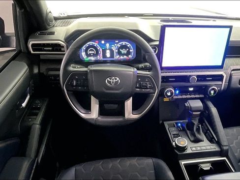 Used 2025 Toyota 4Runner Platinum AWD/4WD image 8
