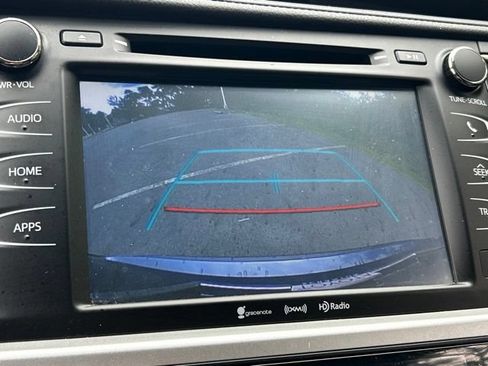 Used 2019 Toyota Highlander XLE AWD/4WD image 54