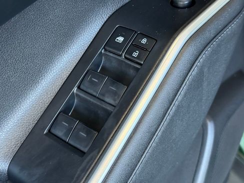 Certified 2024 Toyota Highlander XLE image 19