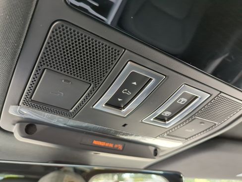 New 2025 Land Rover Defender 110 S image 19