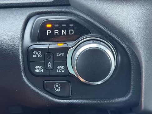Used 2019 RAM 1500 Big Horn AWD/4WD image 37
