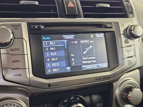 Used 2016 Toyota 4Runner SR5 AWD/4WD image 17