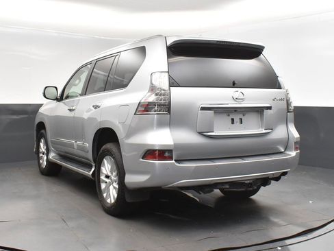 Used 2015 Lexus GX 460 image 5