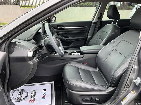 Certified 2023 Nissan Altima 2.5 SL FWD image 12