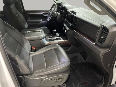 Used 2022 GMC Sierra 1500 SLT w/ SLT Convenience Package image 22