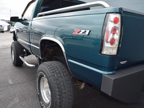 Used 1997 Chevrolet Silverado 1500 4x4 Regular Cab w/ Preferred Equipment Group 2 image 10