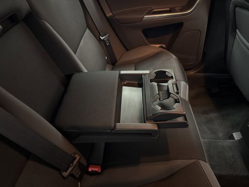 Used 2014 Volvo XC60 3.2 image 17