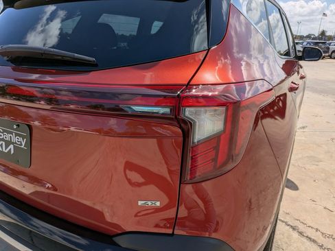 Certified 2024 Kia Seltos SX image 11