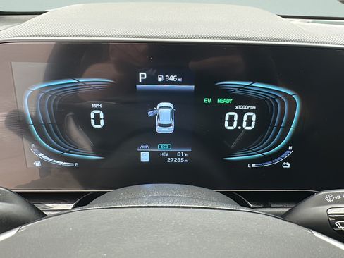Used 2024 Kia Niro EX w/ EX Cold Weather Package FWD image 15
