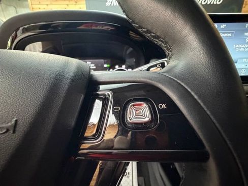Used 2021 Lincoln Corsair AWD image 26