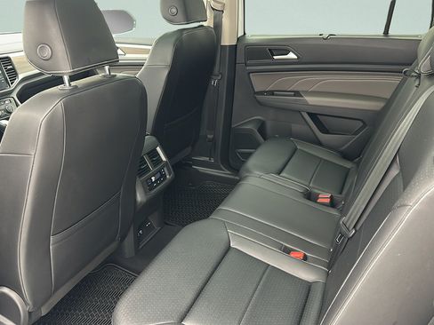 Used 2023 Volkswagen Atlas SEL AWD/4WD image 10
