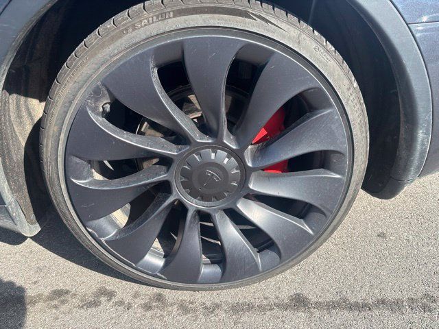 Used 2022 Tesla Model Y Performance AWD/4WD image 4