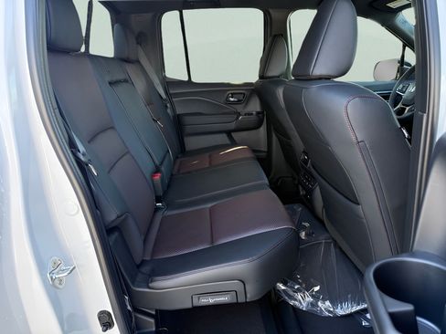 New 2026 Honda Ridgeline Black Edition image 15