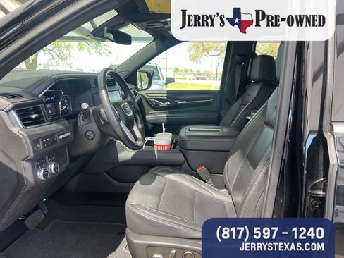 Used 2021 GMC Yukon XL Denali image 7