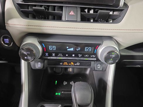 Used 2023 Toyota RAV4 XLE w/ Convenience Package image 16