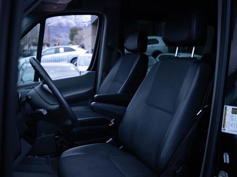 Used 2013 Mercedes-Benz Sprinter 2500 image 8