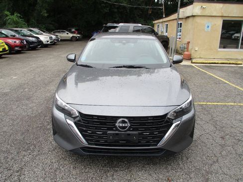 Used 2024 Nissan Sentra S FWD image 12
