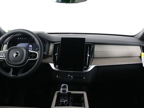 New 2026 Volvo XC90 T8 Ultra image 5