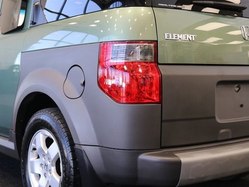 Used 2005 Honda Element EX image 47