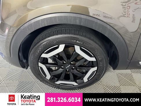 Used 2025 Kia Telluride S FWD image 30