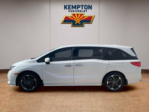 Used 2022 Honda Odyssey Elite image 3