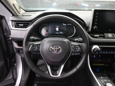 Used 2019 Toyota RAV4 Limited AWD/4WD image 23