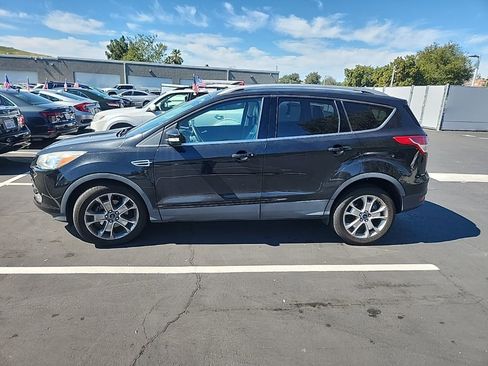 Used 2015 Ford Escape Titanium image 2
