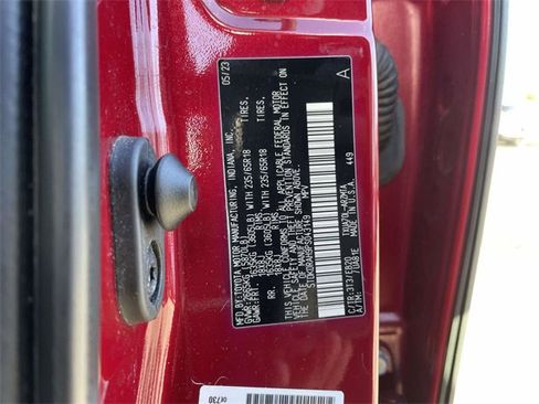 Used 2023 Toyota Highlander XLE image 35