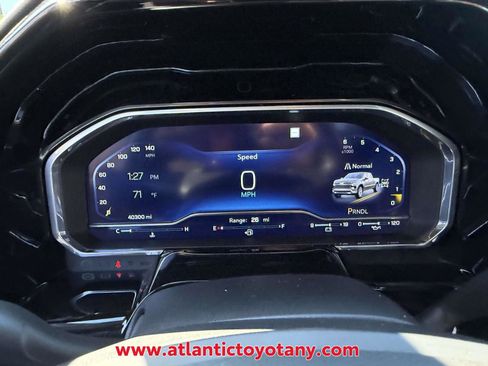 Used 2022 Chevrolet Silverado 1500 RST AWD/4WD image 7