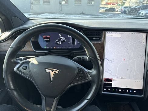 Used 2021 Tesla Model X Long Range image 10