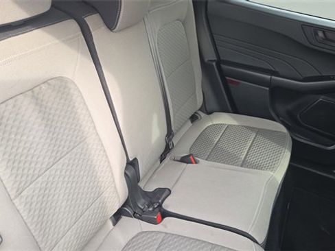 Used 2022 Ford Escape SE image 14