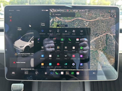 Used 2021 Tesla Model Y Long Range AWD/4WD image 29