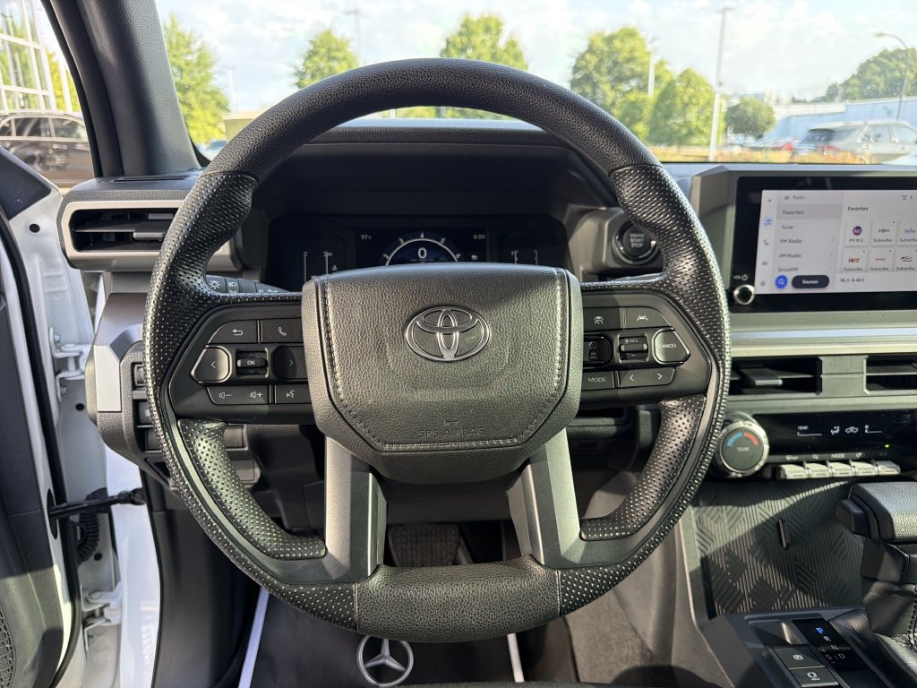 Used 2025 Toyota Tacoma SR5 AWD/4WD image 23