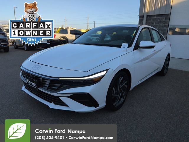 Used 2025 Hyundai Elantra SEL FWD image 7