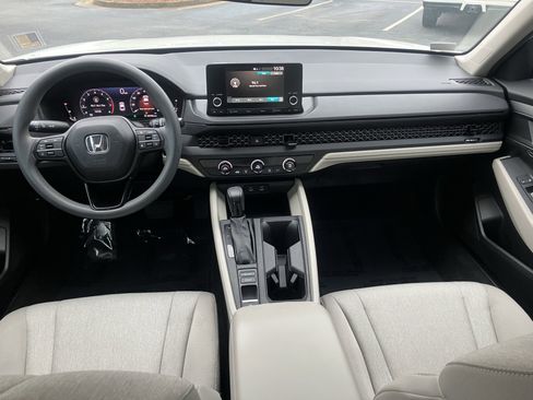Certified 2023 Honda Accord LX image 29