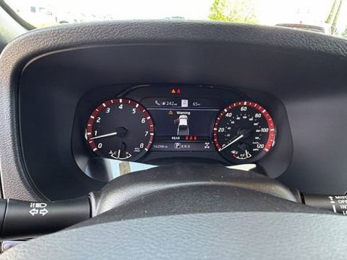 Used 2023 Nissan Frontier PRO-4X w/ Pro-4X Premium Package image 30