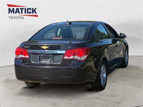 Used 2015 Chevrolet Cruze LT image 7