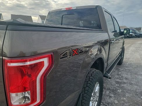 Used 2017 Ford F150 XLT w/ Equipment Group 302A Luxury image 9