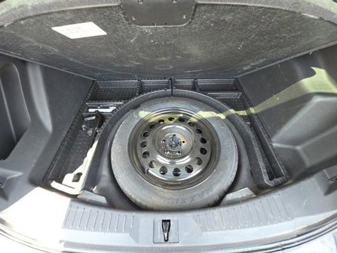 Used 2015 Ford Escape SE AWD/4WD image 24