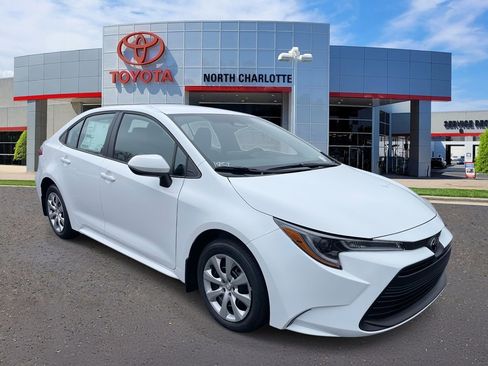 New 2026 Toyota Corolla LE image 3