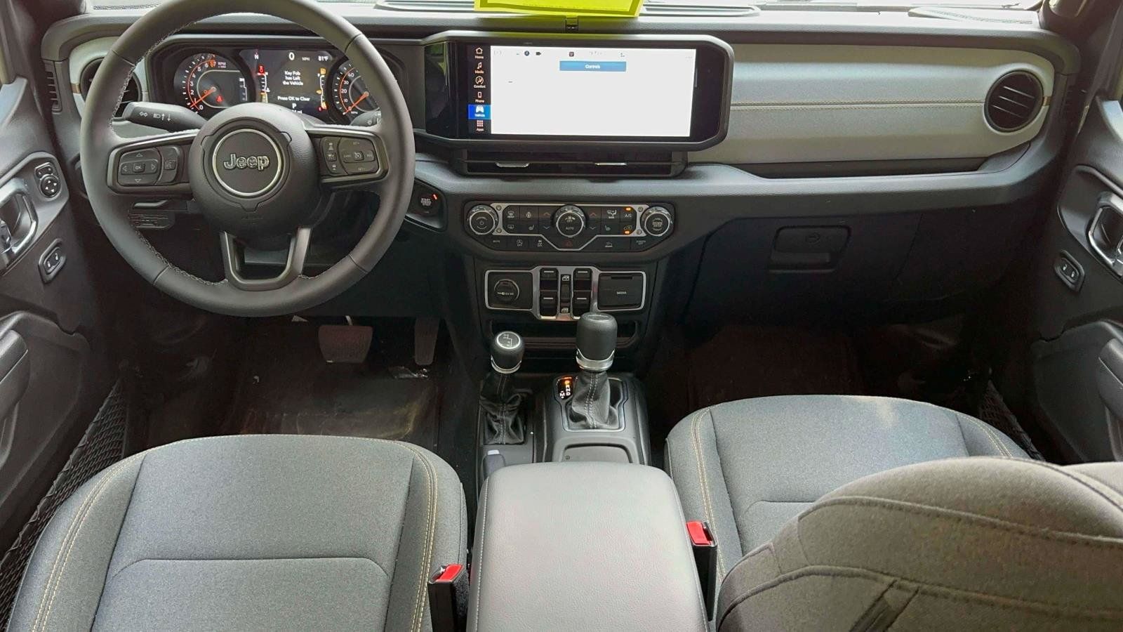 Used 2025 Jeep Gladiator Sport AWD/4WD image 11