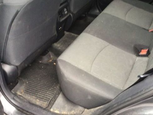 Used 2021 Toyota RAV4 XLE image 7